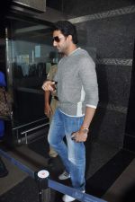 Abhishek Bachchan snapped at international airport in Mumbai on 1st Sept 2013 (21).JPG